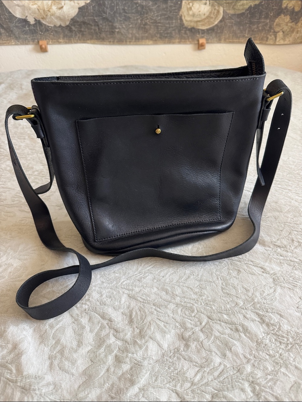 Madewell Black Leather Crossbody Bag with Front Pocket